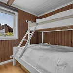 Holiday home Utsikten By Interhome Tjaldal