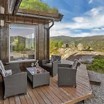 Holiday home Utsikten By Interhome